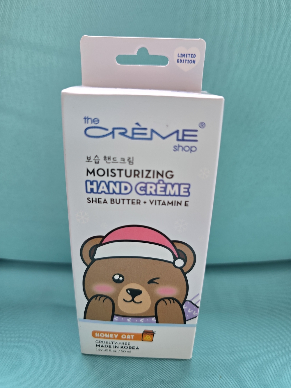 Disney Mickey & Friends Pink Plush Throw Blanket with Hair Care Set - Picture 6 of 8